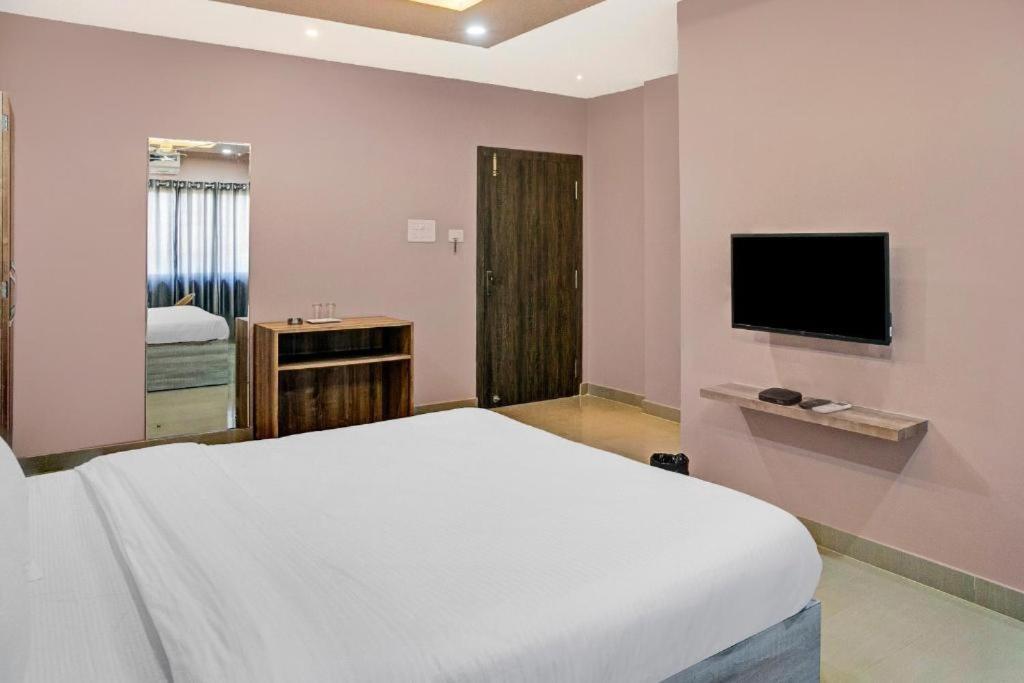 Silver Regency Γουβαχάτι Εξωτερικό φωτογραφία